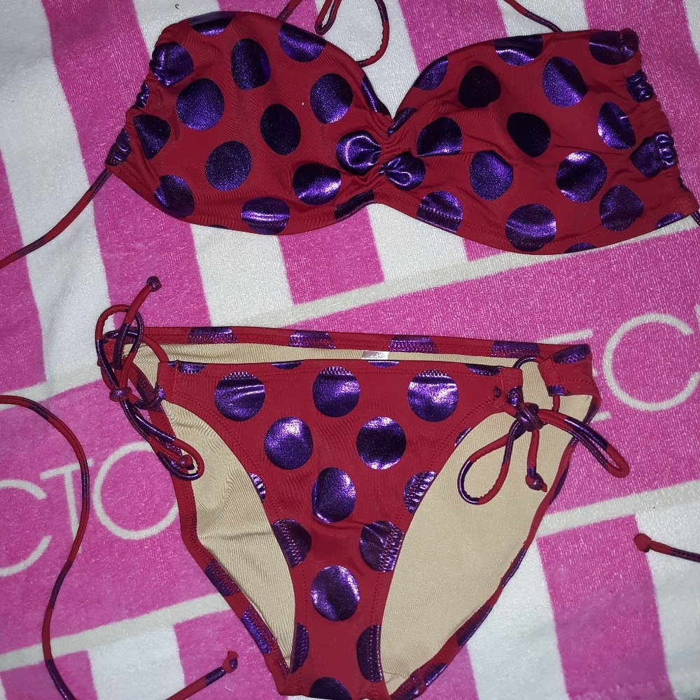 VS SIZE LARGE TOP ~ SIZE SMALL  BOTTOMS Bikini Set